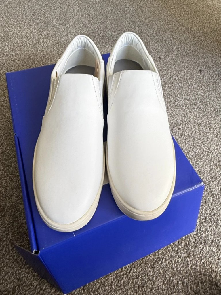Thousand Fell Women's Slip-On White Lime Sneakers Size 7.5 Nib — image 2 of 8